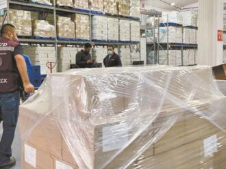 Hallan anomalías en compra de medicamentos