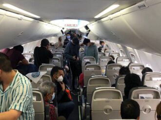 Avión de la Fuerza Aérea ya vuela hacia México con 81 personas rescatadas de Ucrania