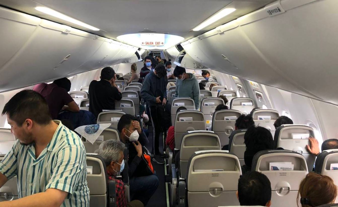 Avión de la Fuerza Aérea ya vuela hacia México con 81 personas rescatadas de Ucrania