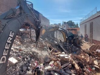 Supervisan autoridades municipales restablecimiento de zona afectada tras explosión de gas LP