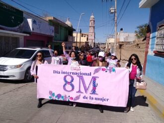 Servidoras públicas del Ayuntamiento de Río Grande realizaron una marcha pacífica