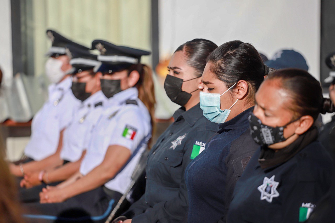Reconocen a mujeres policías en Fresnillo