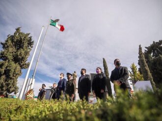 Conmemoran el 216 natalicio de Benito Juárez