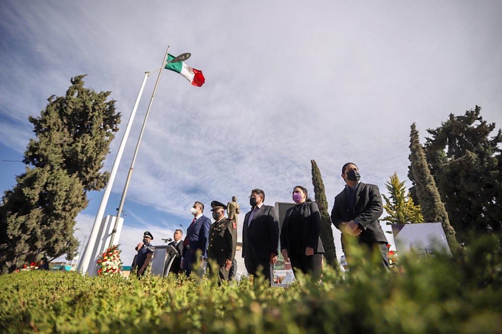 Conmemoran el 216 natalicio de Benito Juárez