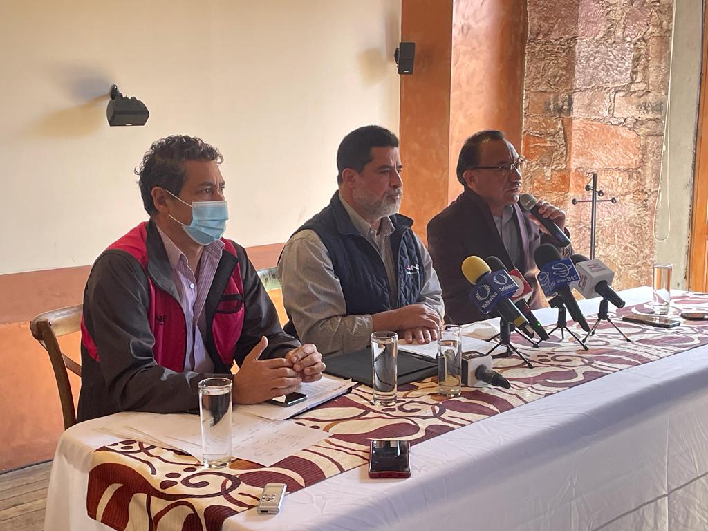 Investigan origen de espectaculares para la revocación de mandato