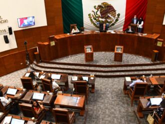 Defienden diputados recursos destinados a las carreteras del estado