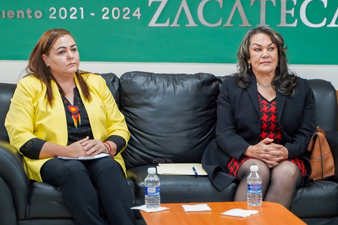 Inmuzai realiza conversatorio de mujeres