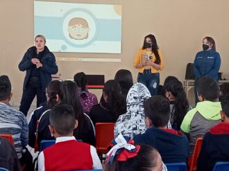 Tratan de evitar extorsiones y secuestros en adolescentes