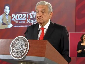 Manifestantes del 8M se están preparando con marros, sopletes y bombas molotov, asegura AMLO