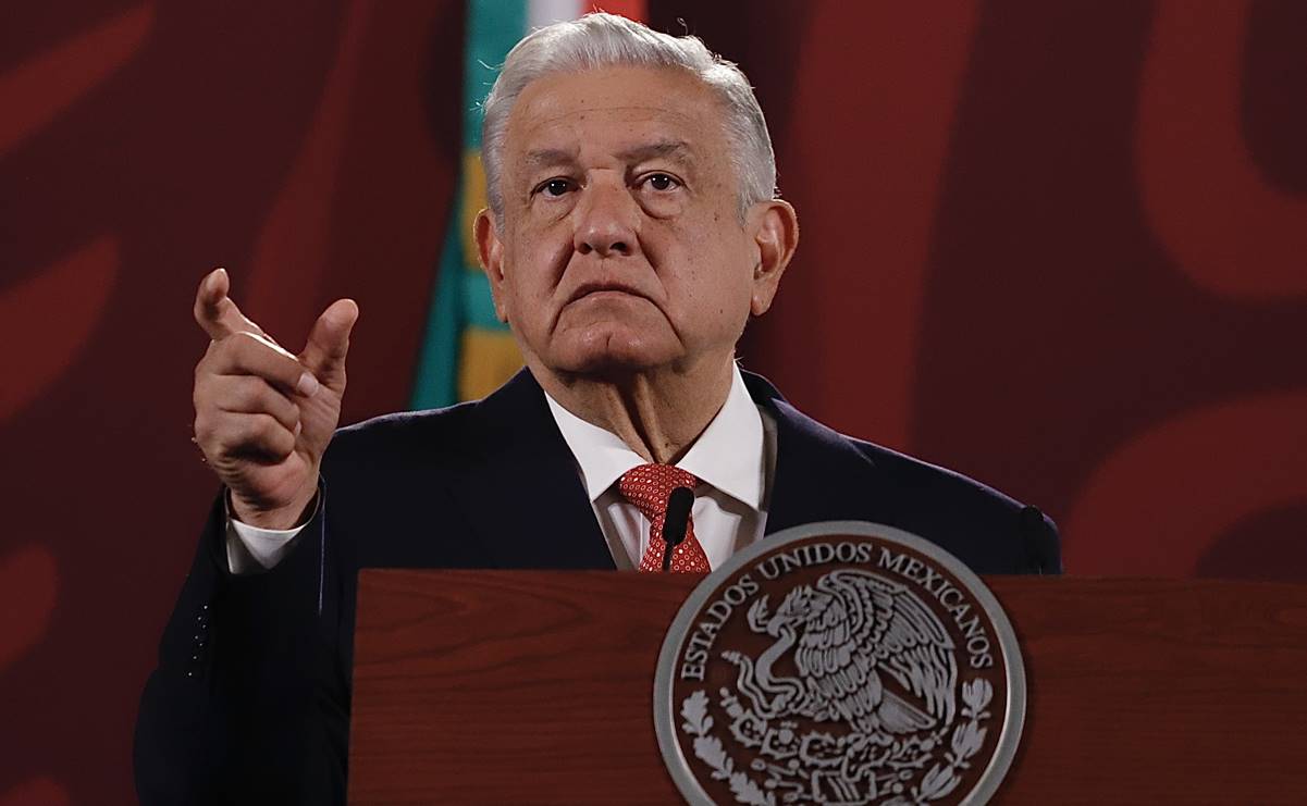 Reforma electoral también contempla reducción de legisladores plurinominales, anuncia AMLO