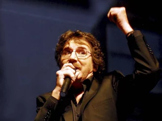 Charly García sufre accidente doméstico, está hospitalizado con pronóstico reservado
