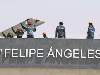 Mole, pizza y pozole, menú para empleados del AIFA