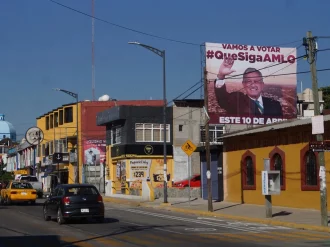 Senado aprueba decreto que permite a funcionarios promocionar consulta de revocación de mandato de AMLO
