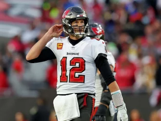 ¡Oficial! Tom Brady sale del retiro y regresa a los Buccaneers