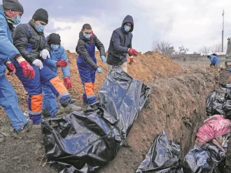 Ucrania llora a sus muertos con “sólo fragmentos”