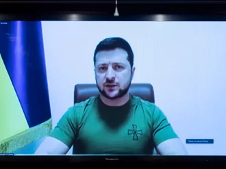 Volodimir Zelensky pide a Biden ser «el líder de la paz» y ayudar más a Ucrania