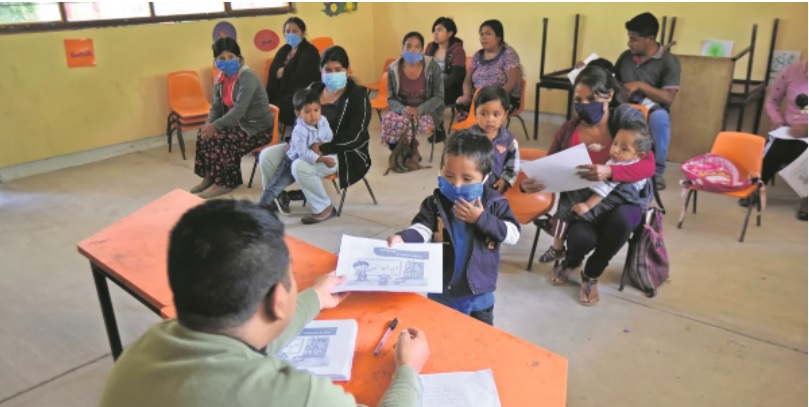 Lento y con baches, el camino hacia la federalización de la nómina educativa
