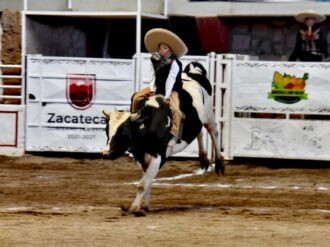 Rinden charros de Zacatecas homenaje a Pablo Cabral Vargas