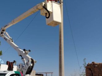 Rehabilitan el alumbrado público en la capital