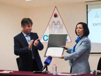 CDHEZ recibe reconocimiento «Empresa de Diez»