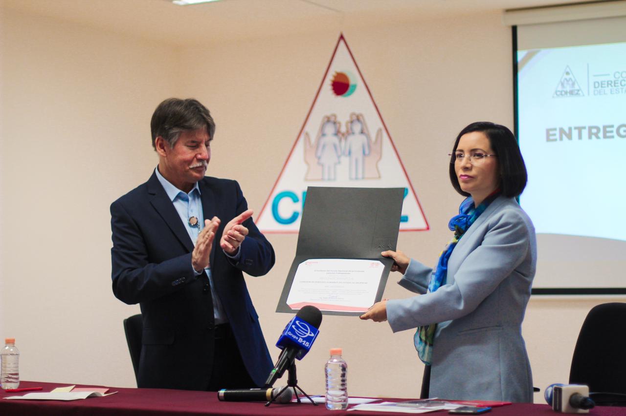 CDHEZ recibe reconocimiento «Empresa de Diez»