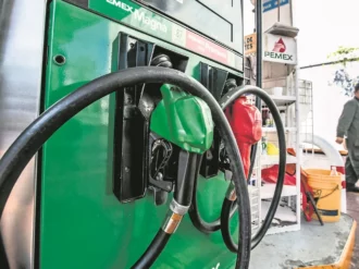Subsidiar un año gasolinas equivale a 2 refinerías