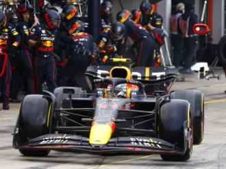 Checo Pérez sube al podio; Red Bull hace el 1-2 en el GP de Emilia Romagna