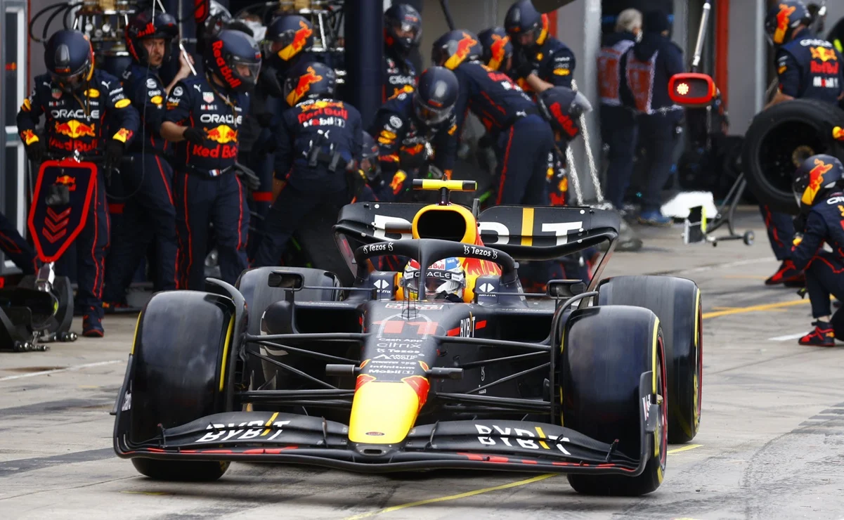 Checo Pérez sube al podio; Red Bull hace el 1-2 en el GP de Emilia Romagna