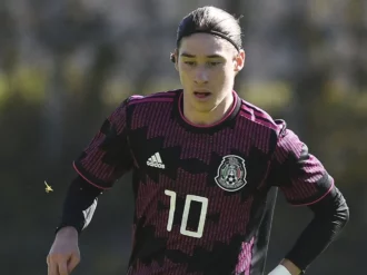 Marcelo Flores aún no decide si jugar para la Selección Mexicana