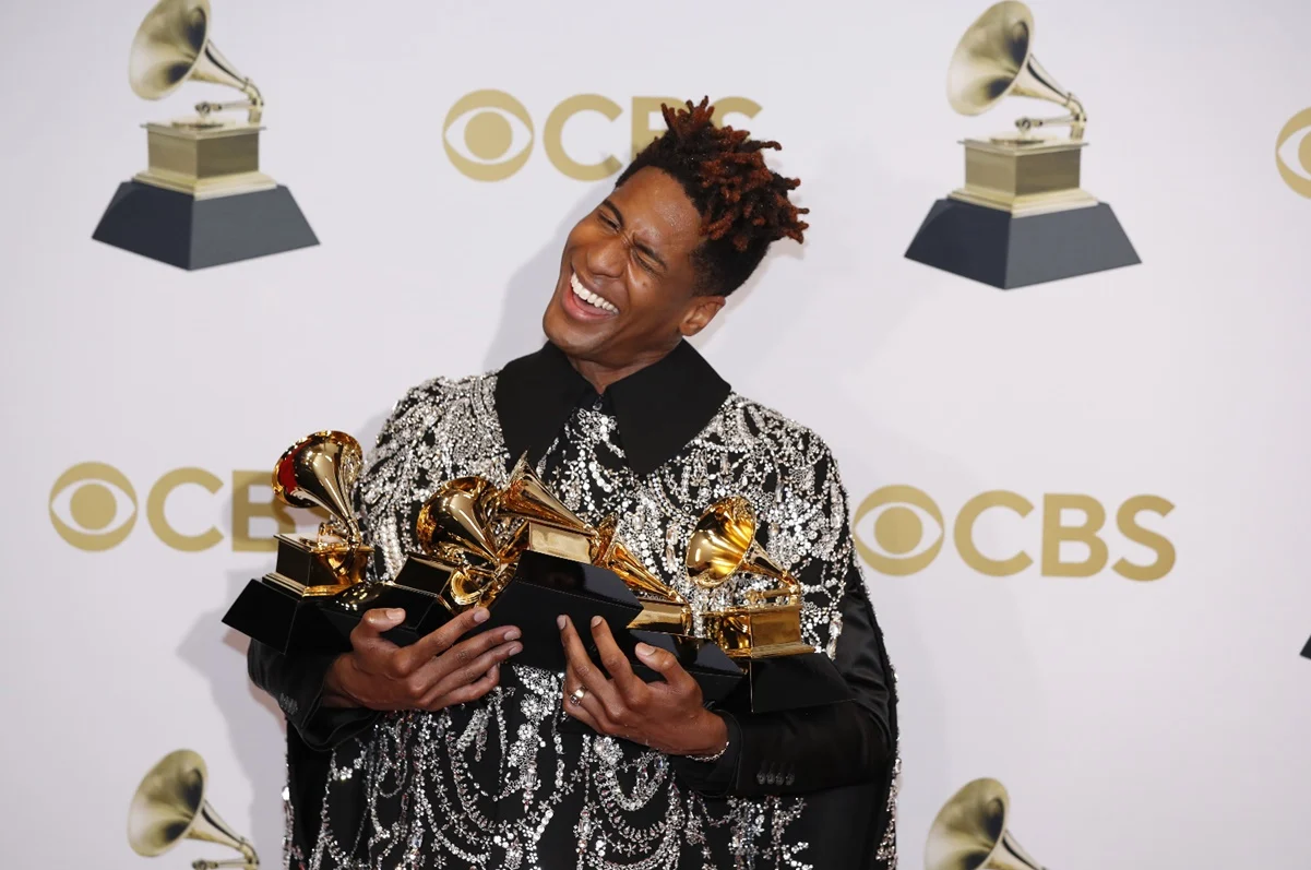 GRAMMYs. ¿Quién es Jon Batiste, ganador en cinco categorías?