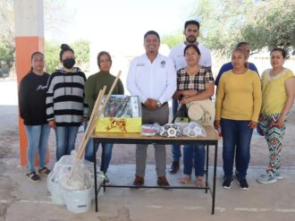 Refrenda Pier Michel Ríos su compromiso con la educación