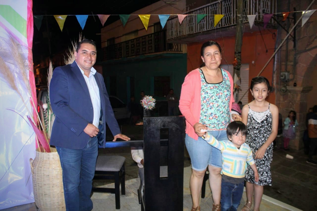 Gran celebración por Día de la Madre en Luis Moya