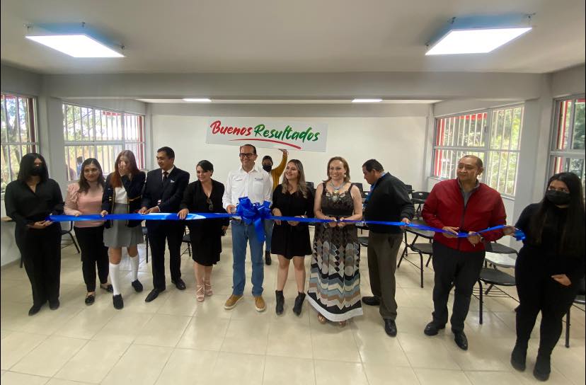 Invierte Sombrerete casi 1 mdp en el Cetis 104