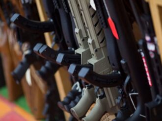 Inundan armas de fuego a EU