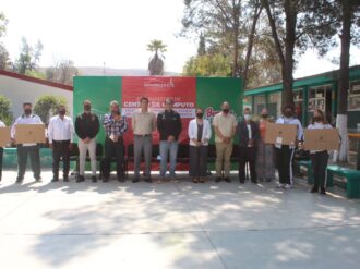 Equipan centro de cómputo en el Colegio de Bachilleres de Sombrerete
