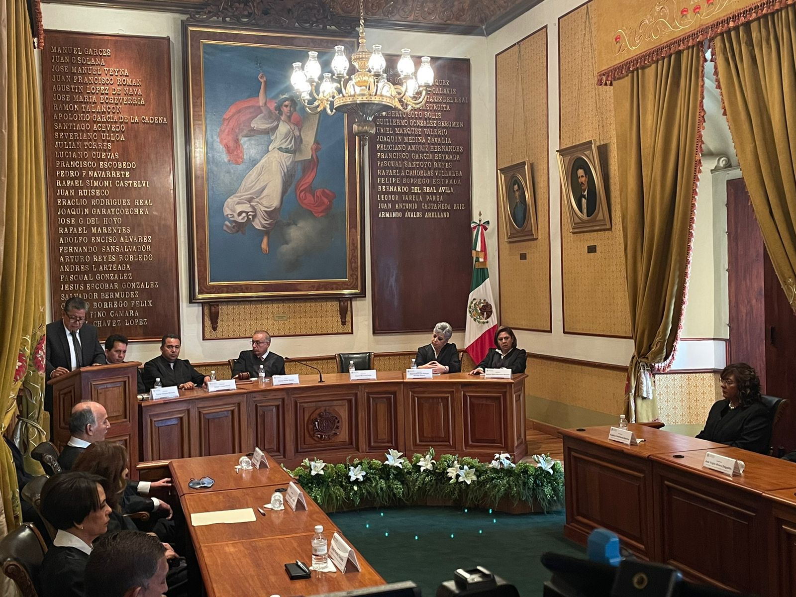 Presentan reforma al Poder Judicial