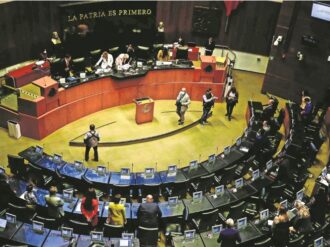 Buscan tirar reforma de litio