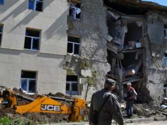 Investigarán crímenes de guerra de Rusia en Ucrania
