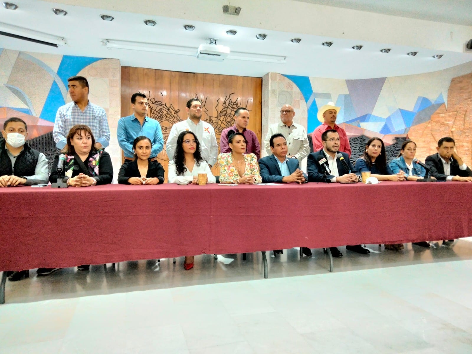 Ordena Trijez restaurar Comisiones en el Congreso como al inicio