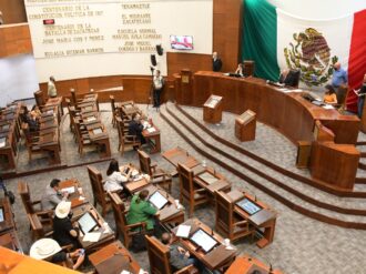 Piden legisladores un plan para proteger a estudiantes