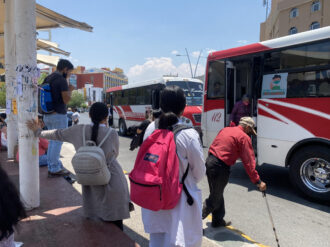 Rechazan usuarios aumento a pasaje; se quejan del mal servicio 