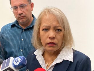 Exigen destitución de director en primaria