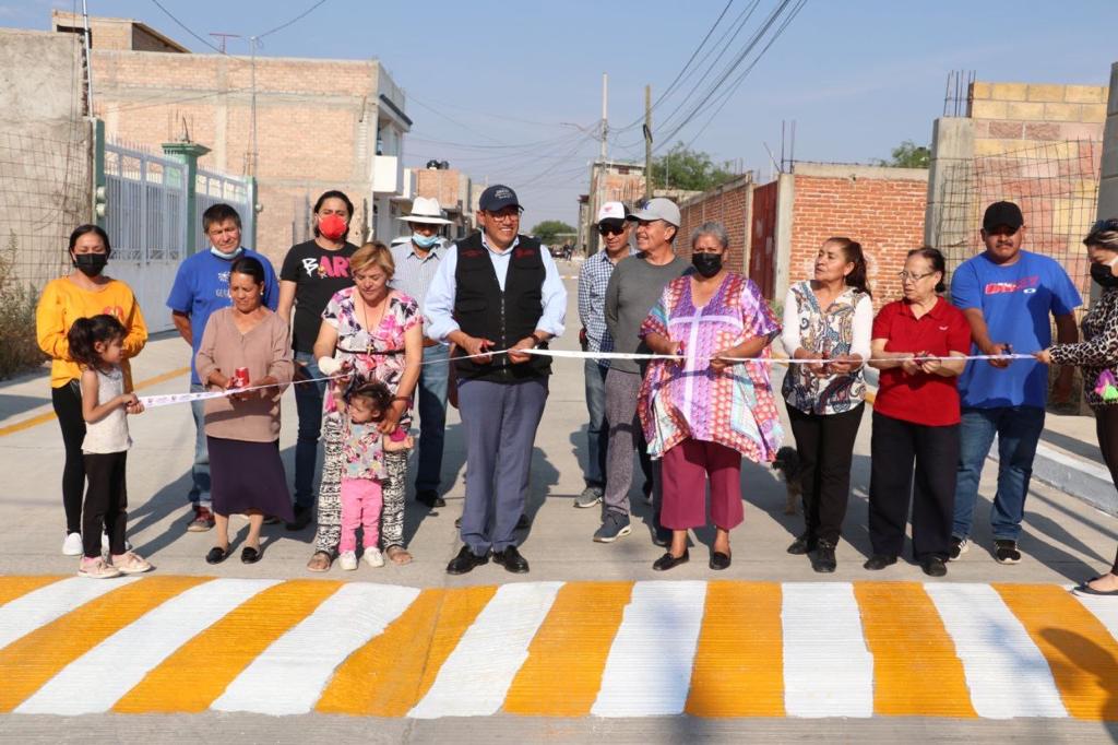 Entregan obras en colonias de Fresnillo