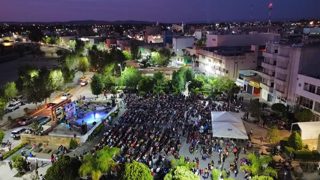 Ayuntamiento de Río Grande celebra a madres del municipio