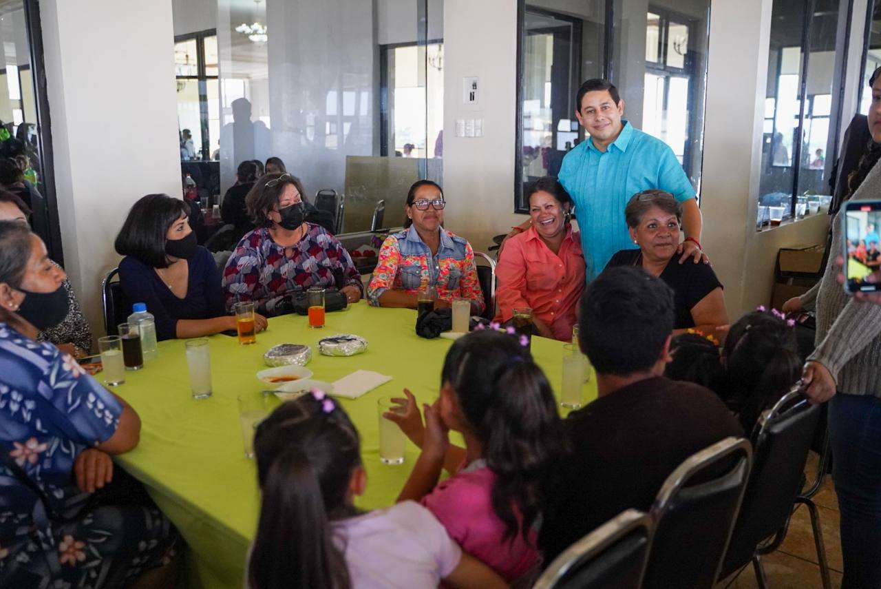 Ayuntamiento Capitalino festeja en grande a las madres