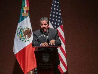 Gobierno de David Monreal Ávila impulsa la movilidad en el extranjero de forma legal, ordenada y segura