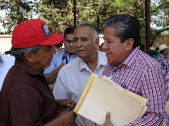 Gobernador David Monreal da solución a 118 demandas ciudadanas en Miguel Auza