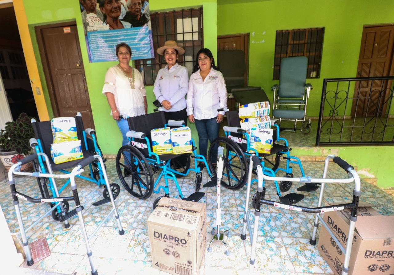 Gobierno de Zacatecas hace entrega de apoyos sociales en Chalchihuites