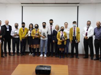 270 estudiantes de Preparatorias Estatales miden sus conocimientos académicos