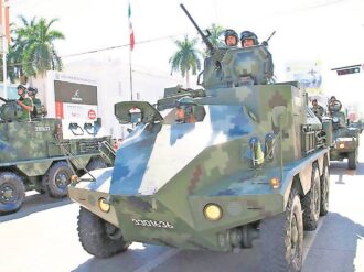 México aumenta la cifra de militares en las calles, pero la violencia no cesa